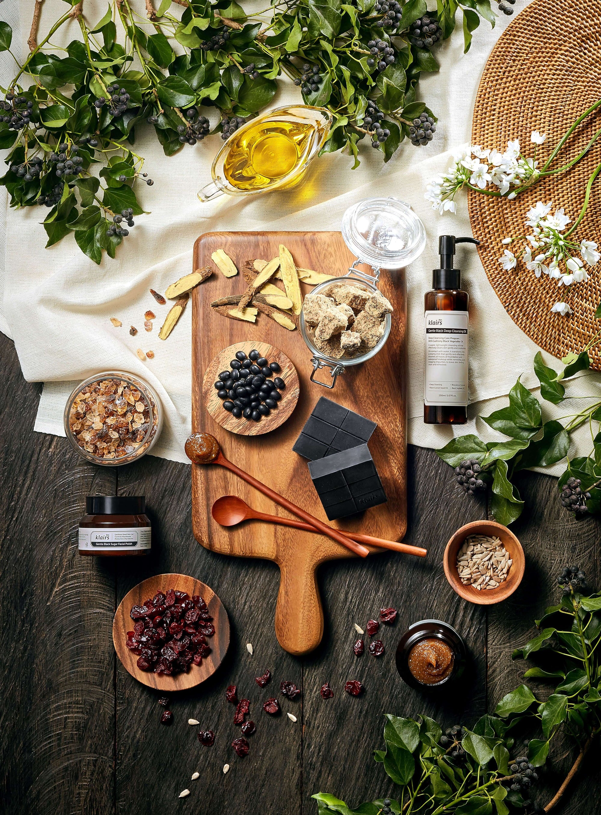 Klairs Gentle Black Deep Cleansing Oil - Auryn Skin - Italia